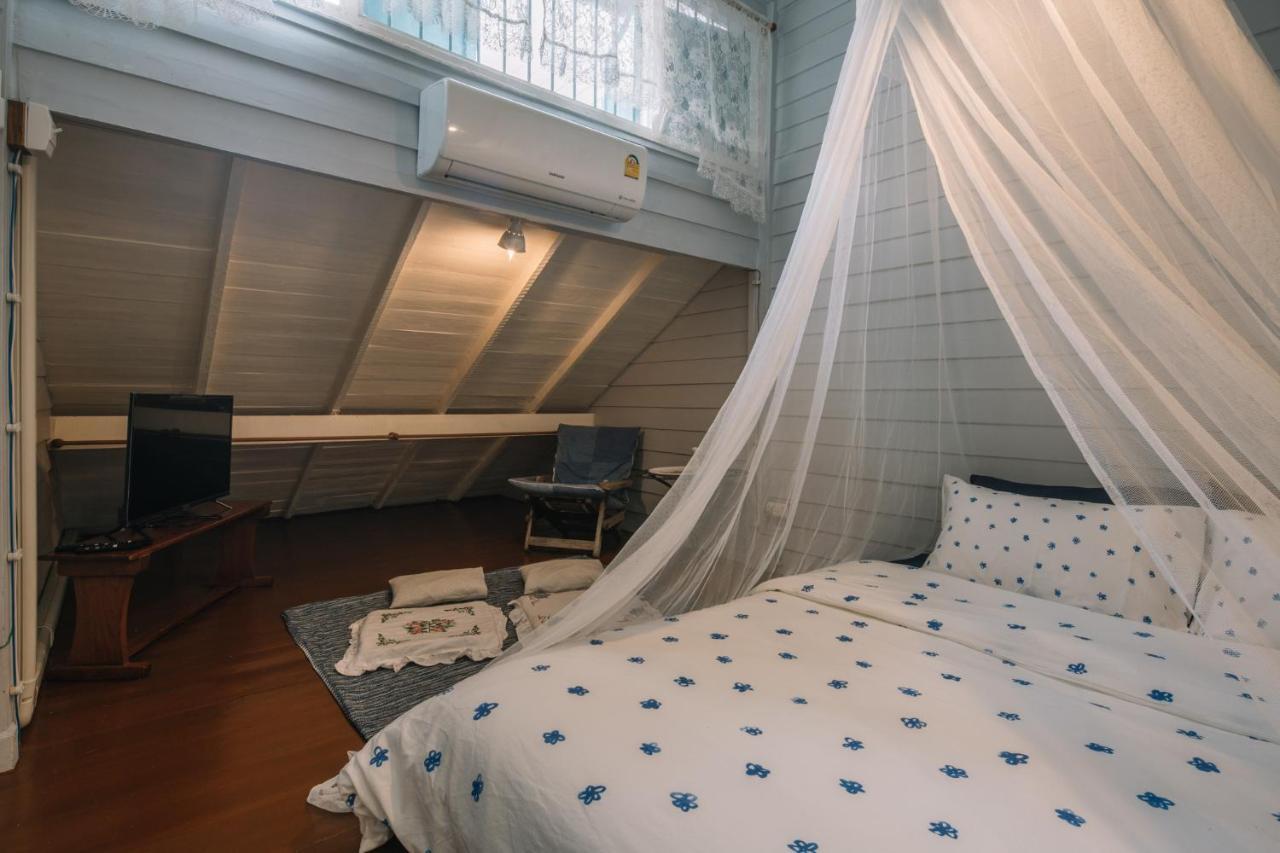 Lhong Yaowarat Hostel Bangkok Exterior foto
